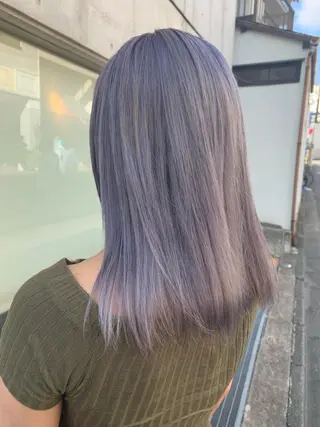 セミロング カラー 薄田 珠美のヘアスタイル