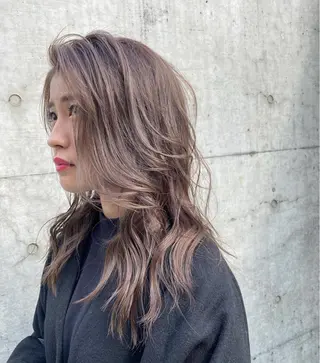 セミロング カラー パーマ ヘアアレンジ メンズ キッズ ネイル マツエク・マツパ レイヤー/顔周り 韓国ヘア森田和貴のヘアスタイル