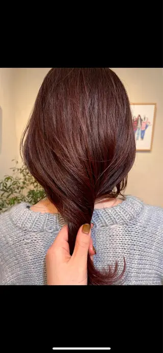 ロング カラー Takanishi くすみベージュカラーのヘアスタイル