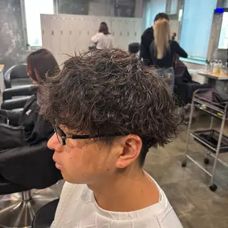 メンズ 🪽直毛男子の救世主 🪽フェザーパーマのヘアスタイル
