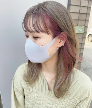 セミロング カラー グラスペディア所属・森安 華楠のヘアスタイル