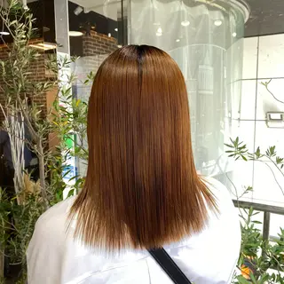 ショート カラー 髪質改善 ネイル コトミ🐸のヘアスタイル