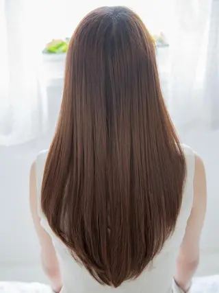 ショート ミディアム セミロング ロング カラー ヤナ マネージャーのヘアスタイル