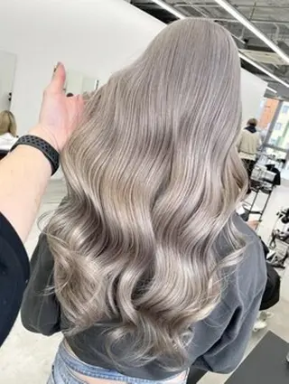 セミロング 【ハイライトに自信】 福田 将太のヘアスタイル