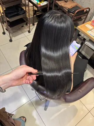 ロング 🩵レイヤー✖︎ 髪質改善🩵リョウヤのヘアスタイル
