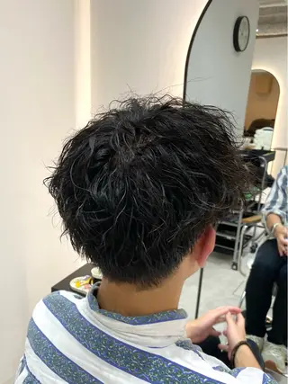 パーマ メンズ 艶髪・透明感カラー・ 韓国ヘア・Yuriのヘアスタイル