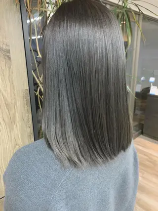 カラー 🌷かわばた めい🌷のヘアスタイル
