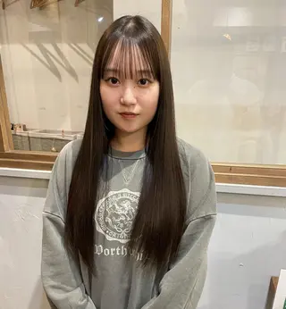 ロング カラー 神戸元町店 スタッフのヘアスタイル