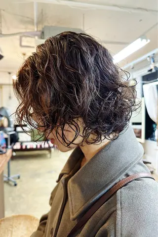 ミディアム パーマ ［girl］ MIKIのヘアスタイル