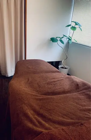 -Roselle-所属・-Roselle- ドライヘッドスパのエステ・リラクイメージ