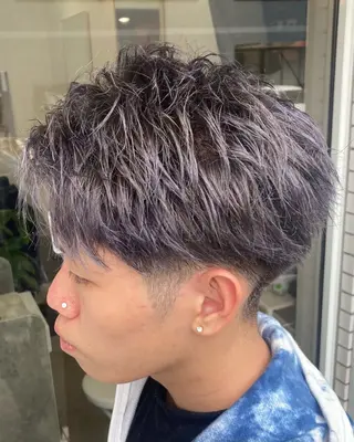 ミディアム カラー メンズ 深堀 勇弥のヘアスタイル