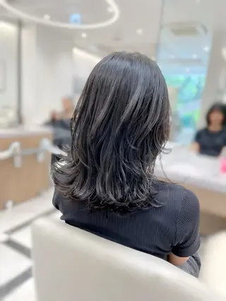 セミロング ウルフカット/ ハッシュカット/山路のヘアスタイル