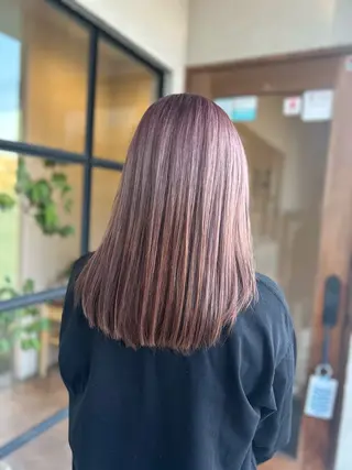 セミロング カラー 井上 花音のヘアスタイル