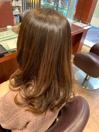 セミロング 嶋村 望美のヘアスタイル