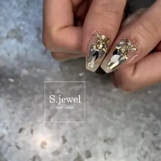 ネイル S. JEWELのネイルデザイン