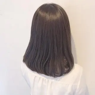 ミディアム カラー 伊藤 さやかのヘアスタイル