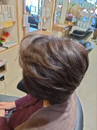 ショート 塚原 友紀子のヘアスタイル