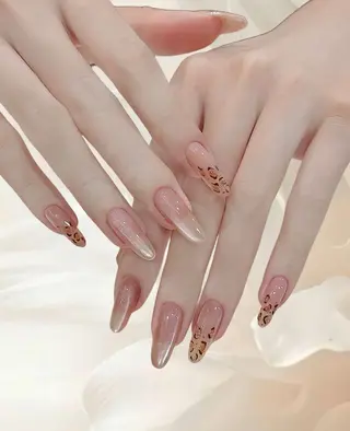 カラー  Nail 秋(アキ)のネイルデザイン