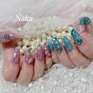 ネイル 🦋 Queenieのネイルデザイン