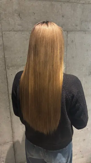 ロング Nina Chikaのヘアスタイル