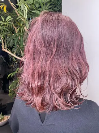 ミディアム デザインカラーウルフ 宙也のヘアスタイル