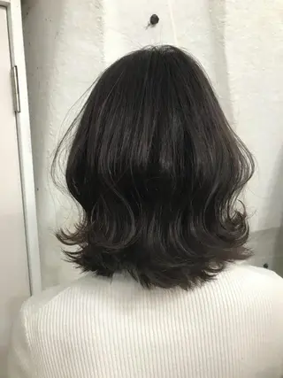 ショート カラー ヘアアレンジ 白髪ぼかしハイライト バレイヤージュヤマトのヘアスタイル