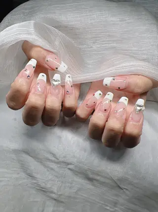 ネイル Lee Nailsのネイルデザイン