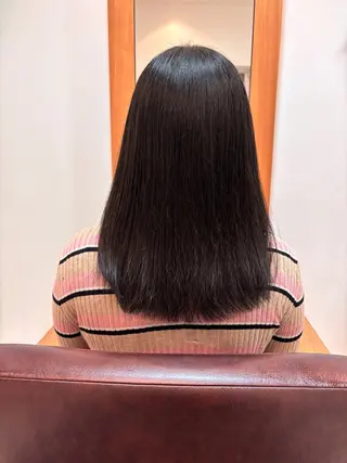 セミロング 吉井 愛のヘアスタイル