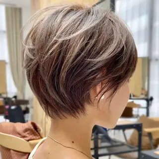 ショート カラー 白髪ぼかし特化 三澤はるかのヘアスタイル