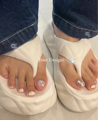 ネイル NAGISA🧁🎀 持ち込み⌇パラジェルのネイルデザイン