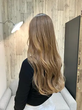 ロング 藤田 七海のヘアスタイル