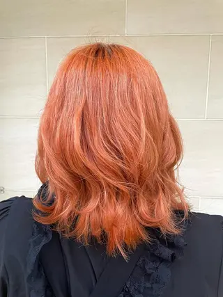 ショート カラー 透明感/ハイトーン ／レッドカラー🍓のヘアスタイル