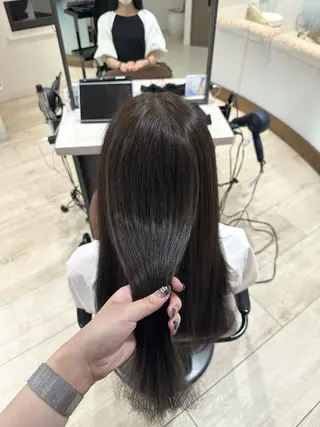 ロング カラー カナ🌀銀座/ レイヤー/透明感のヘアスタイル