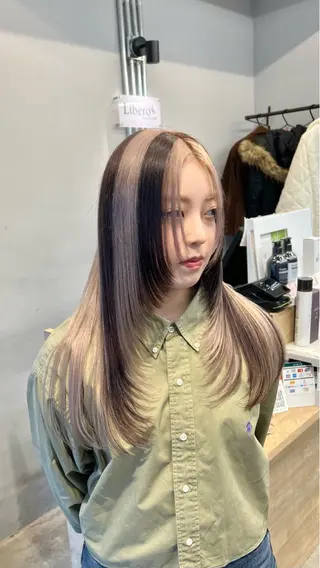 ロング カラー ヘアアレンジ ブリーチ毛の縮毛矯正 ハイトーン/岡本智樹のヘアスタイル