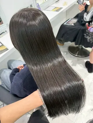 ロング グレージュ🩶/韓国 /赤み消しカラー♬のヘアスタイル