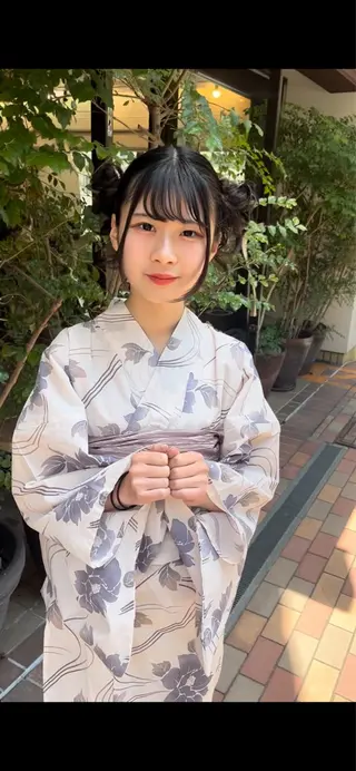 セミロング 早稲田 千尋のヘアスタイル
