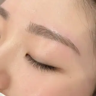 アイブロウ GRANDTRUTH 守谷RUNA🎀🩷のマツエク・マツパデザイン