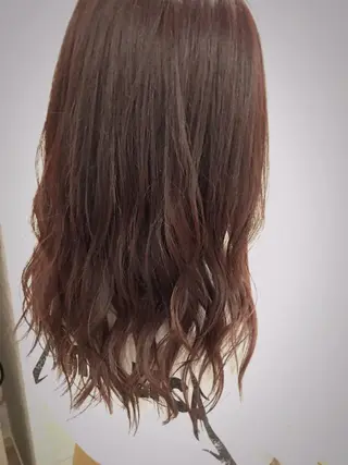 セミロング カラー 日高 香織のヘアスタイル