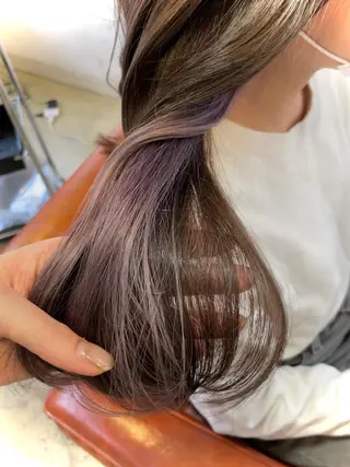 ロング カラー 🤍MIDUKI🤍 韓国風レイヤーカットのヘアスタイル