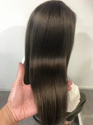 ロング トレヴァー デルチザンのヘアスタイル