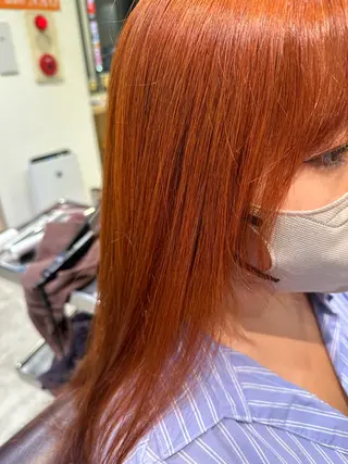 ロング カラー シールエクステ/ ブリーチカラーのヘアスタイル