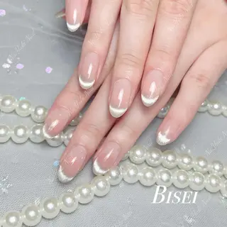 ネイル 🦋 Queenieのネイルデザイン