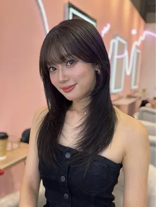 ロング 艶カラー✨レイヤー 𝐚𝐲𝐚𝐤𝐚のヘアスタイル