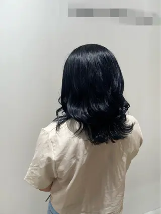 カラー Alma four /モリモト スズカのヘアスタイル