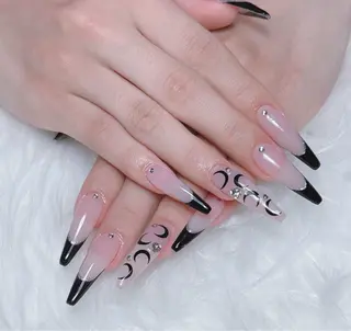 ネイル W·mai nail 関内のネイルデザイン