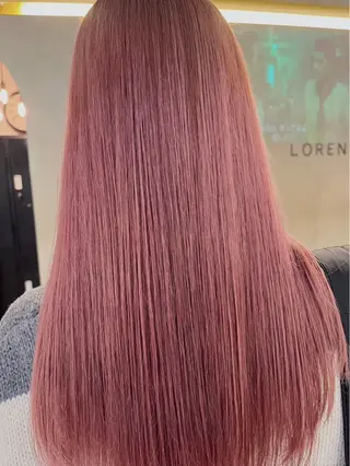 ロング カラー レイヤーカット🐩 透明感カラー モカのヘアスタイル