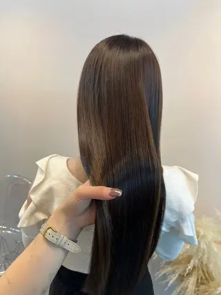 ロング カラー 山下 明子のヘアスタイル