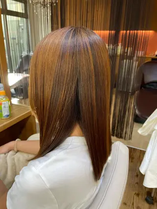 ミディアム 山木 裕子のヘアスタイル