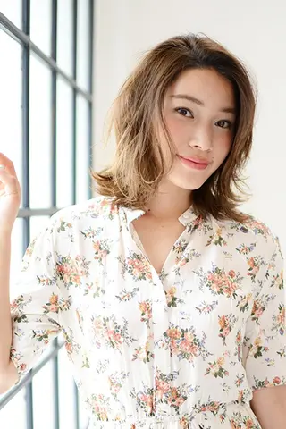 カラー 高岡 杏実のヘアスタイル