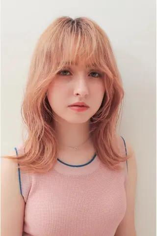 ミディアム カラー 似合わせレイヤー/ Wカラー🧸こころのヘアスタイル